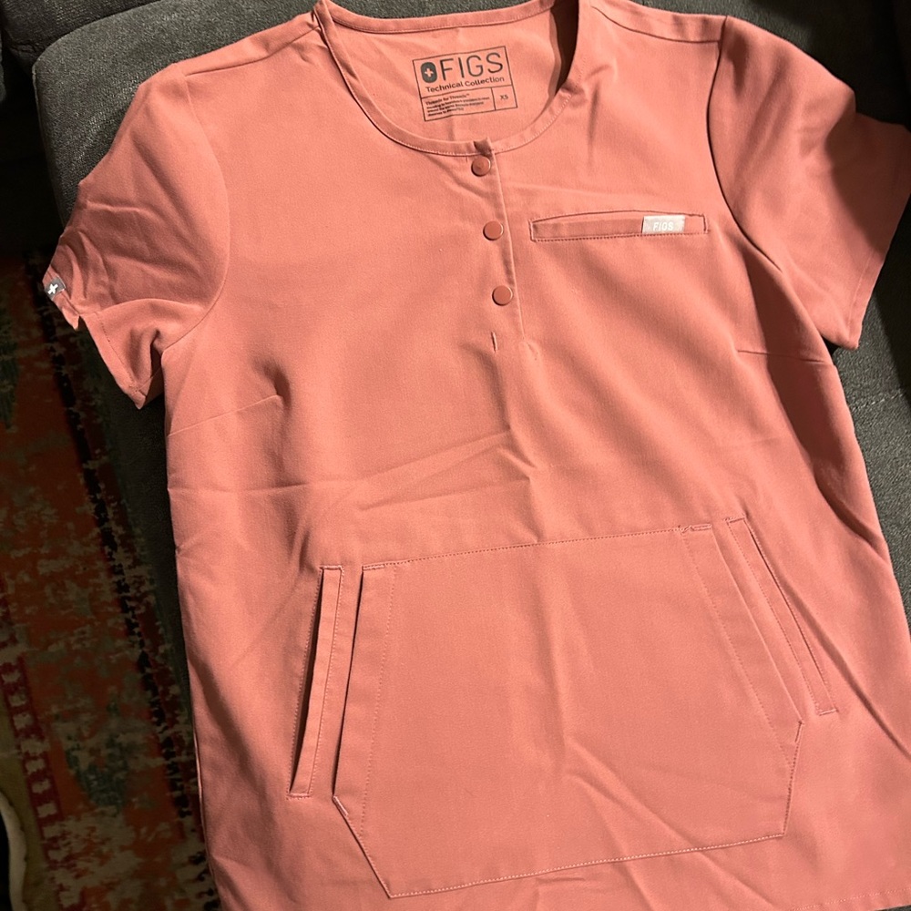 Figs Technical Collection Top in Warm Coral